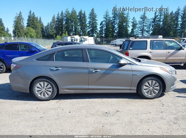 KMHE24L35HA074299 2017 HYUNDAI SONATA HYBRID Gray Vista interior trasera