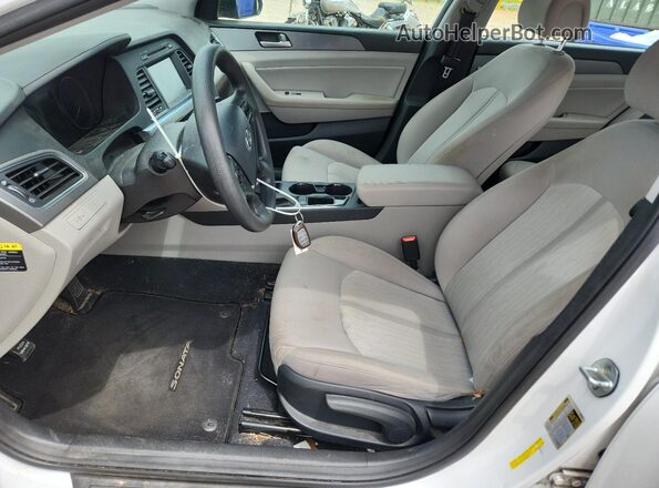 KMHE24L38HA064415 2017 HYUNDAI SONATA White წინა სალონის ხედი