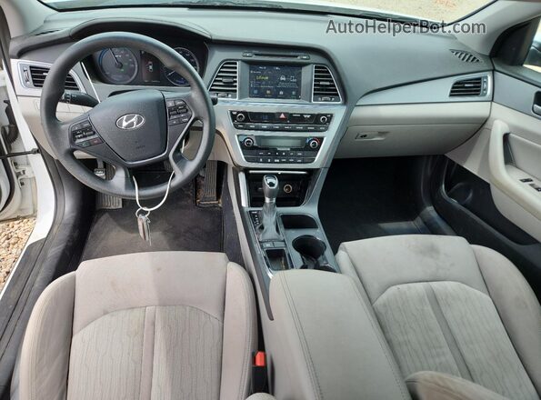 KMHE24L38HA064415 2017 HYUNDAI SONATA White წინა პანელის ხედი