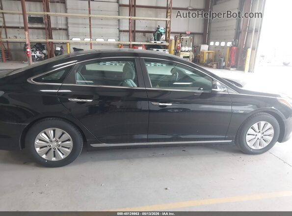 KMHE24L39HA066559 2017 HYUNDAI SONATA HYBRID Черный 