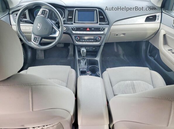 KMHE24L3XJA079679 2018 HYUNDAI SONATA Gray Widok deski rozdzielczej