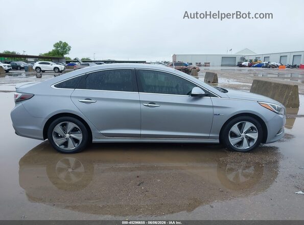 KMHE34L1XHA048342 2017 HYUNDAI SONATA HYBRID Серебряный Вид задней части салона