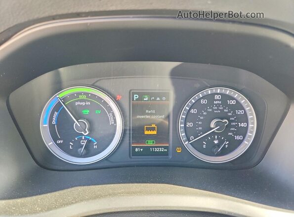 KMHE54L24KA092847 2019 HYUNDAI SONATA White ხელსაწყოთა პანელის ხედი