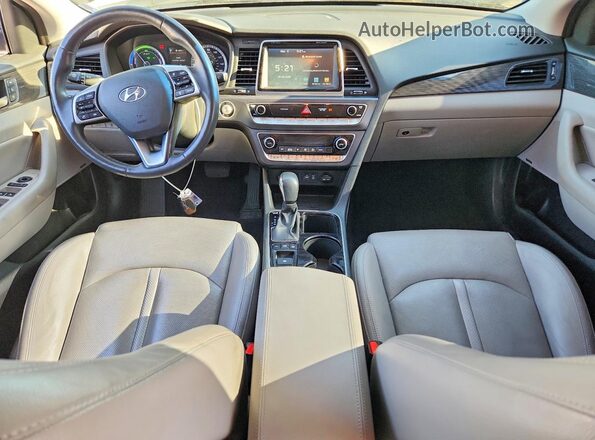 KMHE54L24KA092847 2019 HYUNDAI SONATA White წინა პანელის ხედი