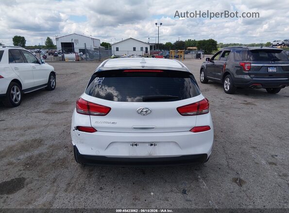 KMHH35LE2JU022201 2018 HYUNDAI ELANTRA GT White 