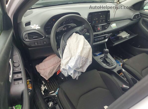 KMHH35LE3JU028976 2018 HYUNDAI ELANTRA Белый 