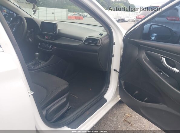 KMHH35LE4JU074624 2018 HYUNDAI ELANTRA GT White 
