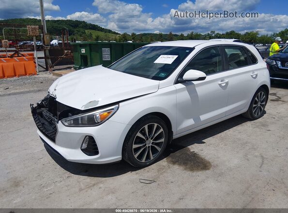 KMHH35LE5JU013282 2018 HYUNDAI ELANTRA GT White Front left