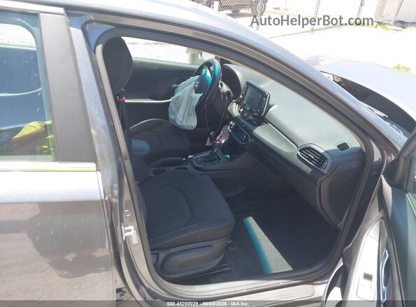KMHH35LE5JU068413 2018 HYUNDAI ELANTRA GT Gray Вид салону спереду