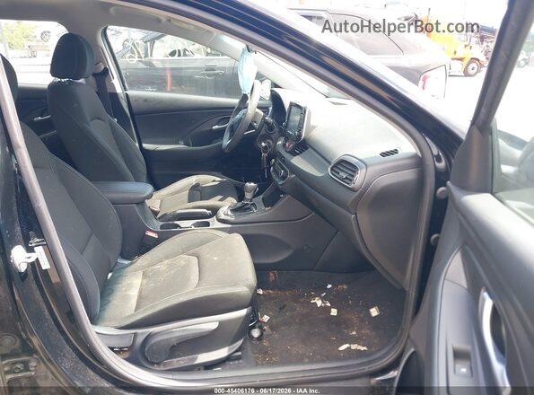 KMHH35LE6KU104062 2019 HYUNDAI ELANTRA GT Черный Вид салона спереди