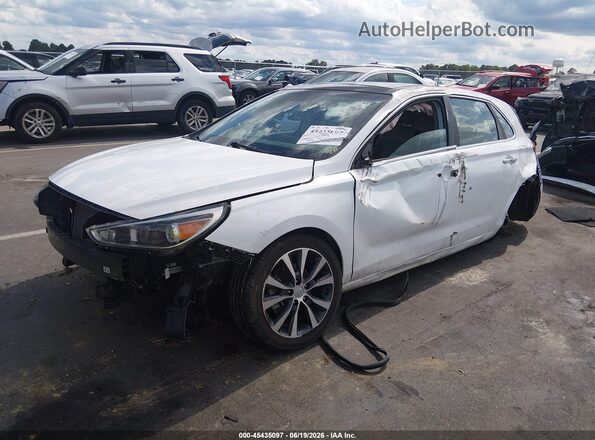 KMHH35LE6LU140044 2020 HYUNDAI ELANTRA GT White Vista tres cuartos delantera izquierda