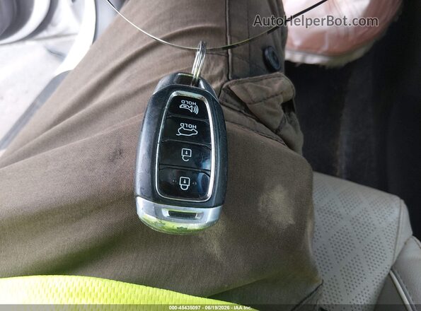 KMHH35LE6LU140044 2020 HYUNDAI ELANTRA GT White Vista del salpicadero