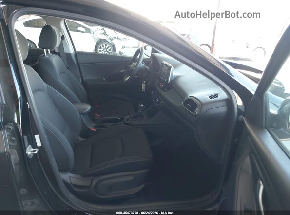 KMHH35LE8JU013275 2018 HYUNDAI ELANTRA GT Black Widok wnętrza z przodu