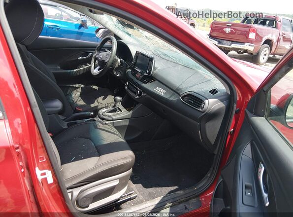 KMHH35LEXJU078256 2018 HYUNDAI ELANTRA GT Maroon Widok wnętrza z przodu
