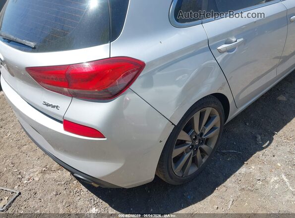 KMHH55LC0JU036686 2018 HYUNDAI ELANTRA GT Silver Vista frontal