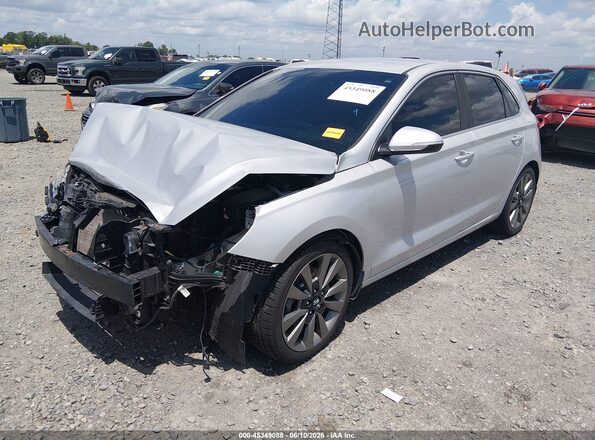 KMHH55LC9JU039411 2018 HYUNDAI ELANTRA GT Серебряный Передняя левая четверть