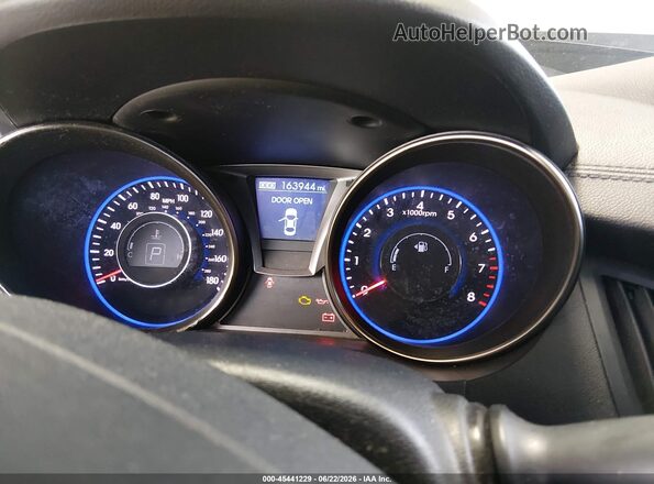 KMHHT6KJ4GU135533 2016 HYUNDAI GENESIS Silver Հետևի նստատեղերի տեսք