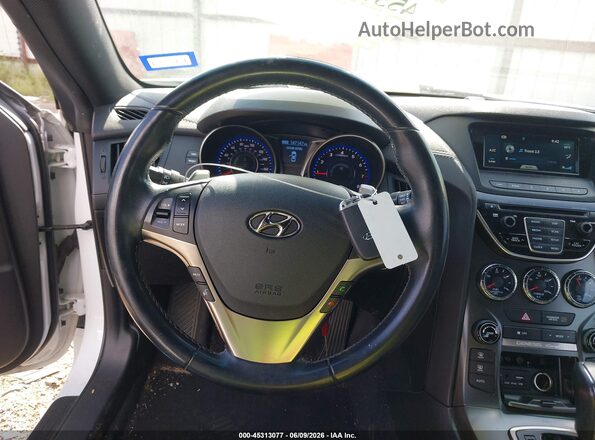 KMHHT6KJXGU131406 2016 HYUNDAI GENESIS Белый Вид панели приборов