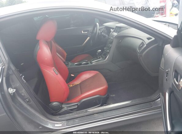 KMHHT6KJXGU134757 2016 HYUNDAI GENESIS Silver Вид салону спереду