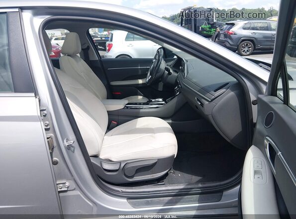 KMHL14JA5PA282998 2023 HYUNDAI SONATA Серебряный Вид салона спереди