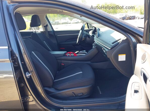 KMHL34JJ6PA071027 2023 HYUNDAI SONATA HYBRID Gray Widok wnętrza z przodu
