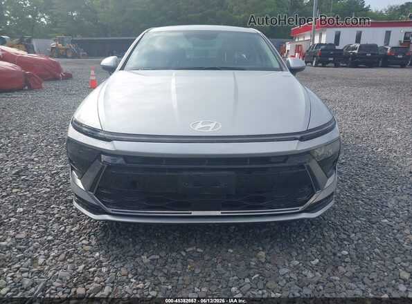 KMHL34JJ7SA133379 2025 HYUNDAI SONATA HYBRID Silver Սարքավորումների վահանակի տեսք