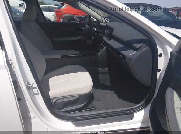 KMHL64JA1RA371925 2024 HYUNDAI SONATA Белый Вид салона спереди