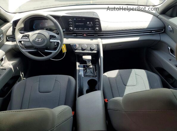 KMHLL4DG0RU814721 2024 HYUNDAI ELANTRA White Առջևի վահանակի տեսք