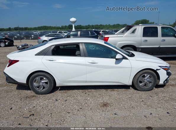 KMHLL4DG0SU919085 2025 HYUNDAI ELANTRA White Widok wnętrza z tyłu