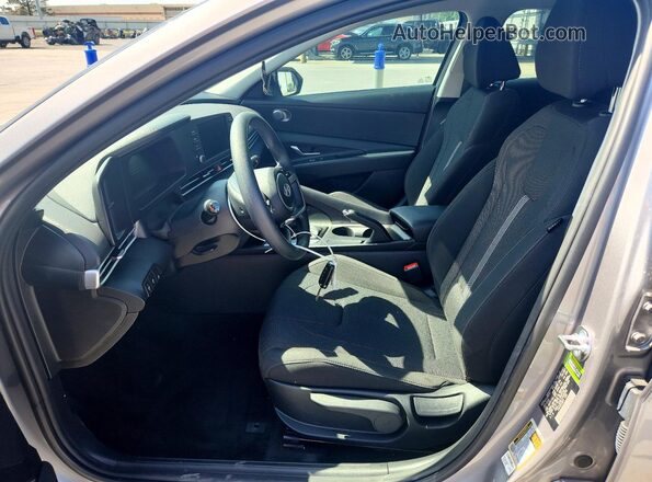 KMHLL4DG0TU099589 2026 HYUNDAI ELANTRA Silver Front interior view