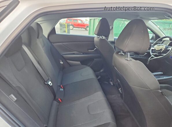 KMHLL4DG1RU803047 2024 HYUNDAI ELANTRA Белый Вид задних сидений