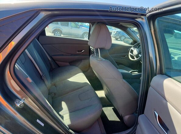 KMHLL4DG2RU823145 2024 HYUNDAI ELANTRA Green Widok tylnych siedzeń