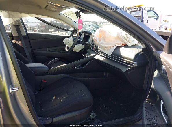 KMHLL4DG2TU149554 2026 HYUNDAI ELANTRA Серебряный Вид салона спереди