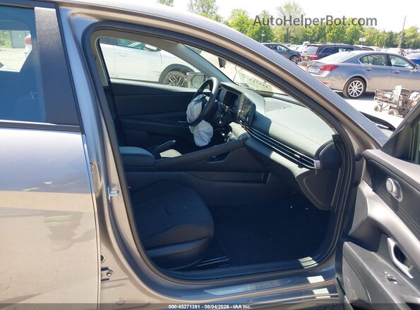 KMHLL4DG3RU662790 2024 HYUNDAI ELANTRA Silver Vista interior delantera