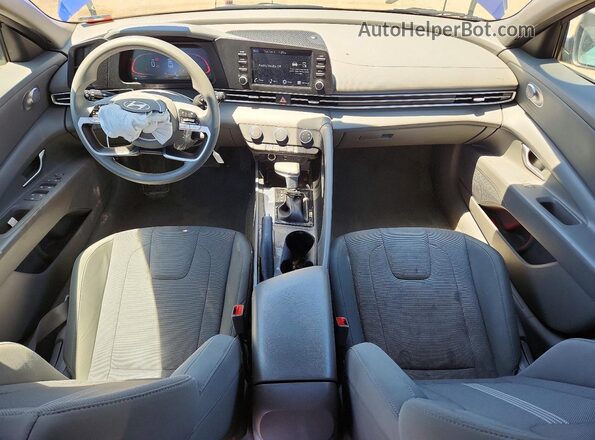 KMHLL4DG4RU849780 2024 HYUNDAI ELANTRA Blue Առջևի վահանակի տեսք
