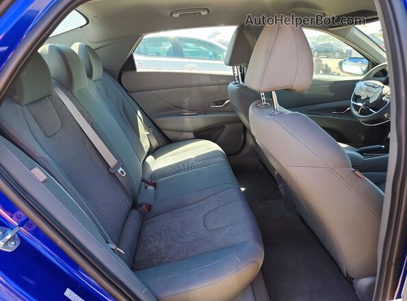 KMHLL4DG4RU849780 2024 HYUNDAI ELANTRA Blue Հետևի նստատեղերի տեսք