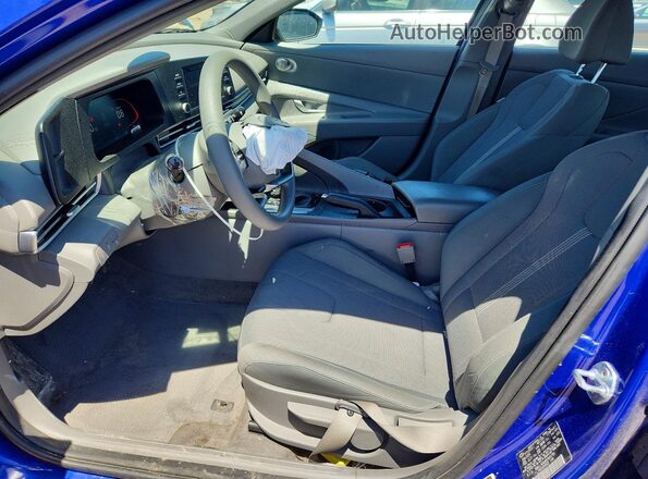 KMHLL4DG4RU849780 2024 HYUNDAI ELANTRA Blue Սալոնի դիմացի տեսք
