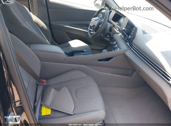 KMHLL4DG4SU938531 2025 HYUNDAI ELANTRA Black Vista interior delantera
