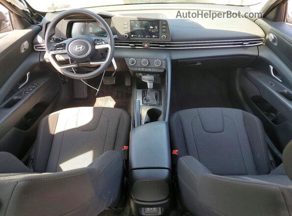 KMHLL4DG5RU815945 2024 HYUNDAI ELANTRA Gray Dashboard view