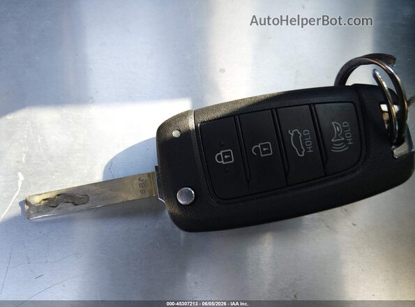 KMHLL4DG6SU055854 2025 HYUNDAI ELANTRA Gray Vista del salpicadero