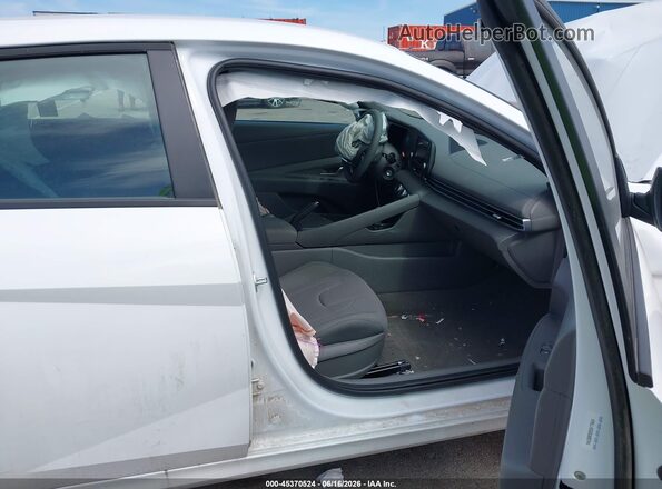 KMHLL4DG6SU085744 2025 HYUNDAI ELANTRA White Vista interior delantera