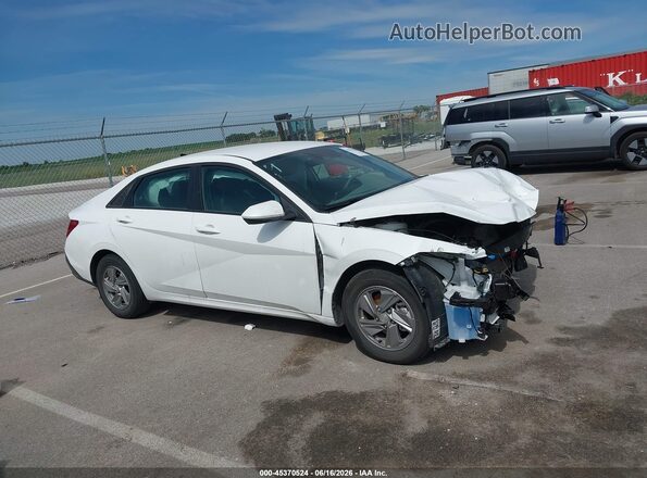 KMHLL4DG6SU085744 2025 HYUNDAI ELANTRA White Vista interior trasera