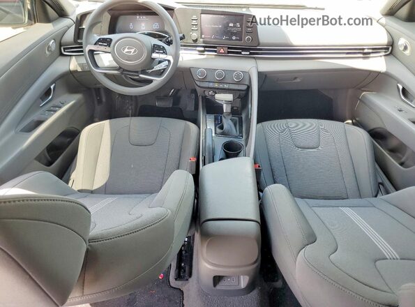 KMHLL4DG6SU953418 2025 HYUNDAI ELANTRA Red Widok deski rozdzielczej