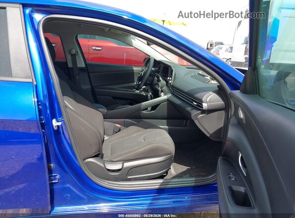 KMHLL4DG7SU001897 2025 HYUNDAI ELANTRA Blue Widok wnętrza z przodu