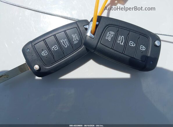 KMHLL4DG9RU851752 2024 HYUNDAI ELANTRA Silver Առջևի վահանակի տեսք