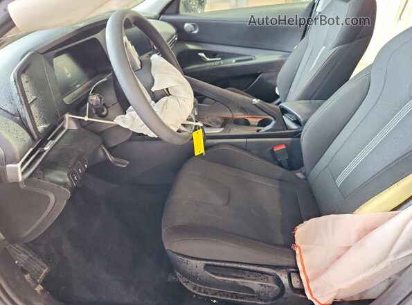 KMHLL4DGXRU813821 2024 HYUNDAI ELANTRA Gray Вид салону спереду