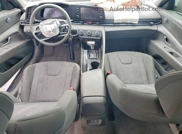 KMHLL4DGXTU126779 2026 HYUNDAI ELANTRA Синий Вид панели приборов