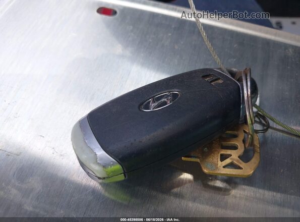 KMHLM4AG0MU068538 2021 HYUNDAI ELANTRA Красный Вид панели приборов