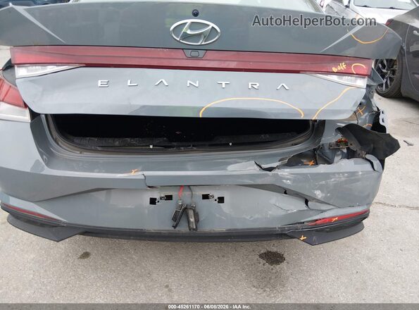 KMHLM4AG2NU246712 2022 HYUNDAI ELANTRA Gray Front view