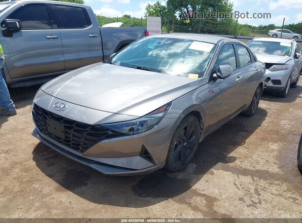 KMHLM4AG4MU081115 2021 HYUNDAI ELANTRA Silver წინა მარცხენა ხედი სამი მეოთხედიდან